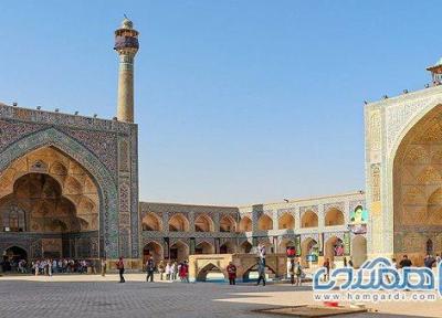 سیستم آب و فاضلاب اطراف مسجد جامع عتیق اصفهان آسیب دیده است